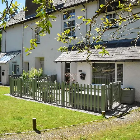 Holly Hideaway Holiday home